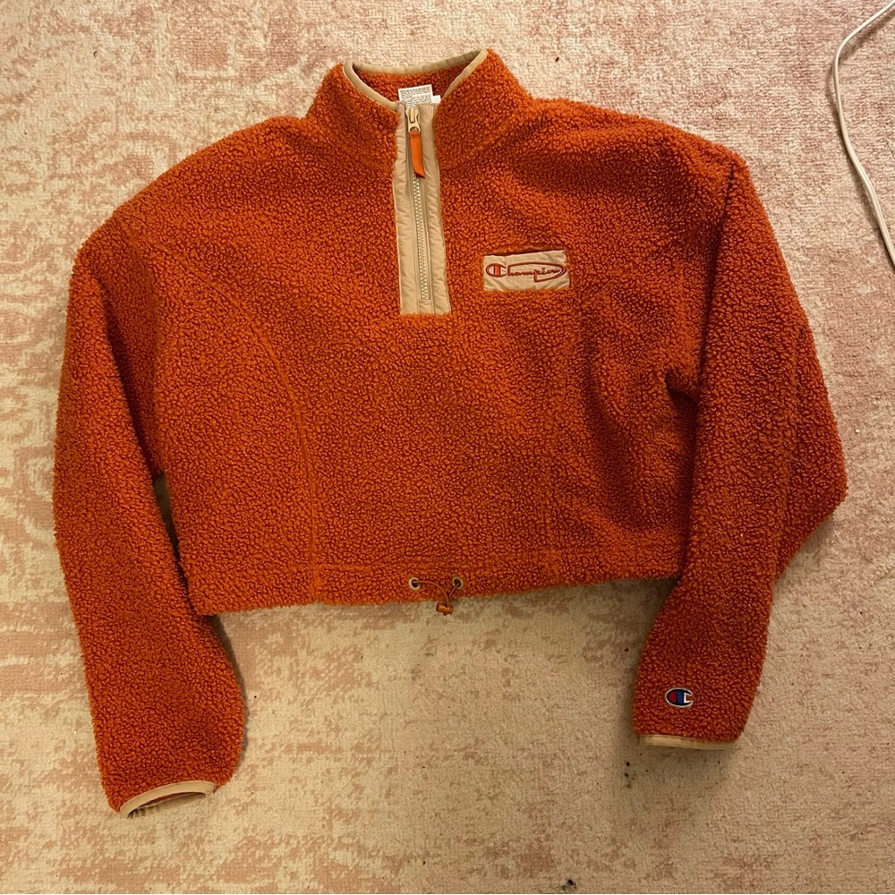 Champion cropped Sherpa